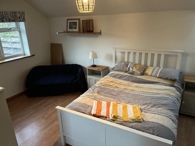 Room available Main Photo