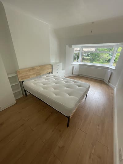 Wembley Stadium - Large Bedroom-Stunning House Main Photo