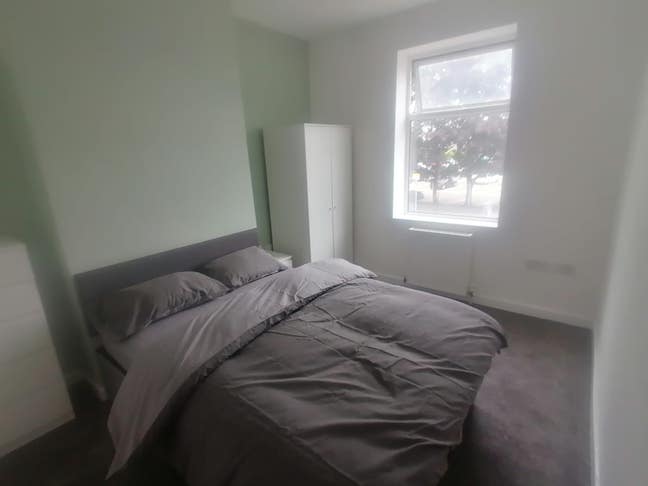 🌟 Amazing 6-Bedroom HMO for Young Professionals Main Photo