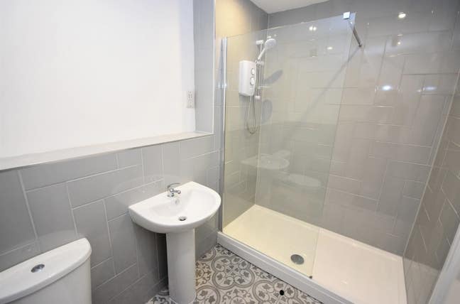 Durham City: One Double Room Available Immediately Main Photo