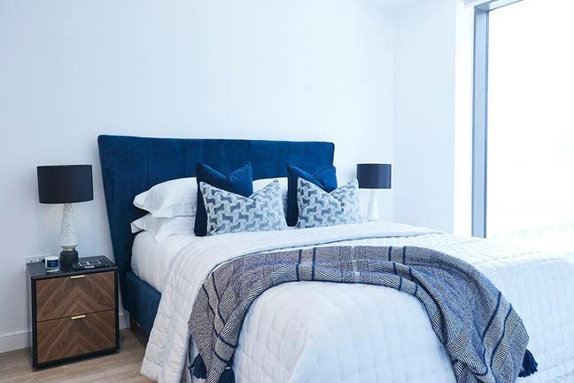 King Room available in a beautiful serviced apt Main Photo
