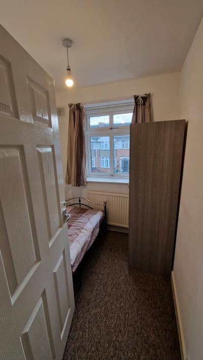 Rooms available (House) 🏡👌 Main Photo