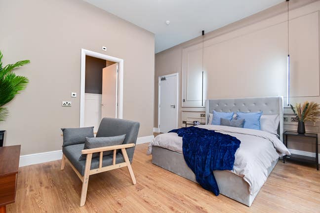 **Stunning Luxury Rooms ** Town Centre Main Photo