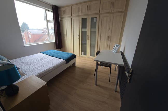 Shared House close to city centre Main Photo