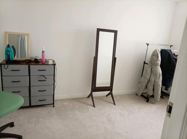 Room for rent  Main Photo