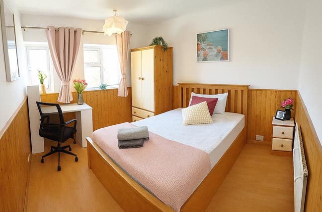 5 Mins to Uni- Spacious Rooms All Bills Inclusive Main Photo