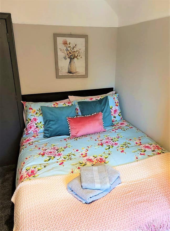 Bedrooms at Parkview Residence close to station ! Main Photo