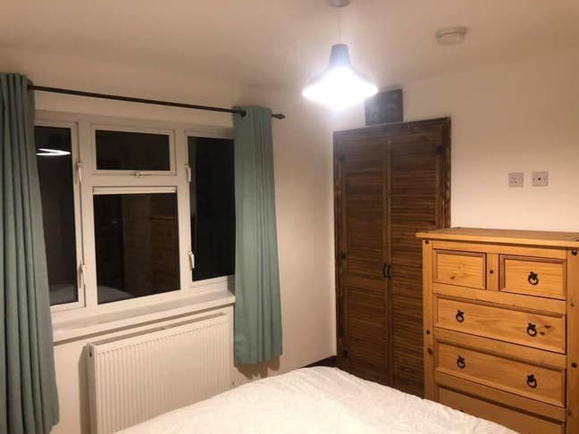 Double room in newly renovated house Main Photo