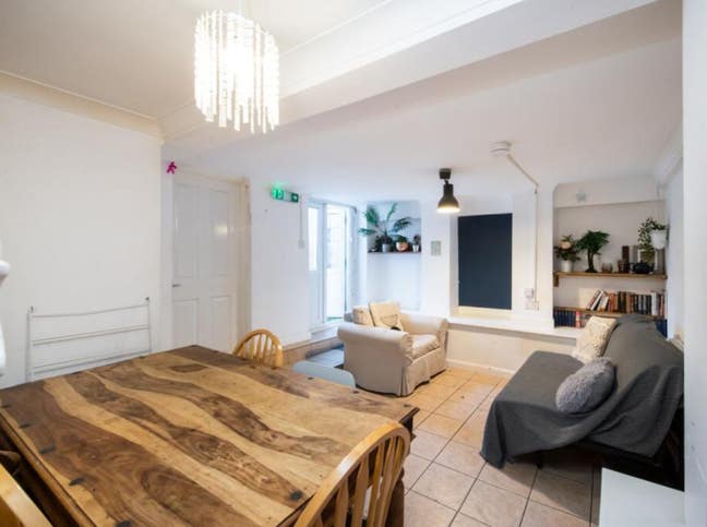  Room in 244 Brecknock Road, N19  Main Photo