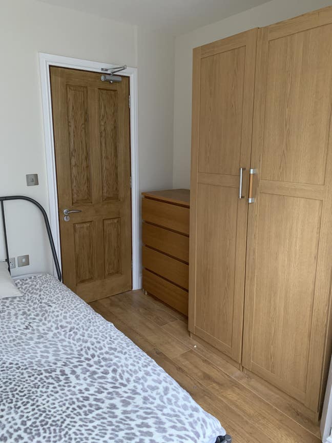 Double room 5 min Hanger Lane tube Main Photo