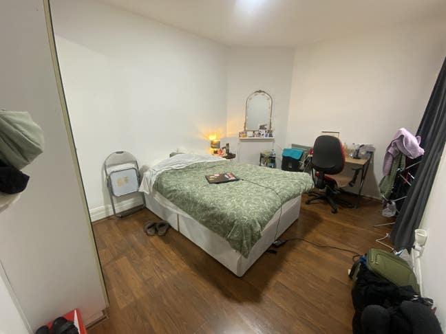 Spacious Double Room in Egdware Road Main Photo