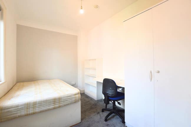 Spacious House Share in Central Headingley! Main Photo