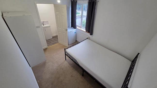 Double Room With En-suite - All Bills Included Main Photo