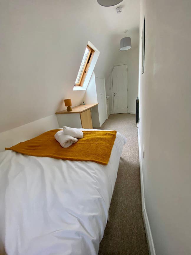 Cosy double room in central Bournemouth Main Photo