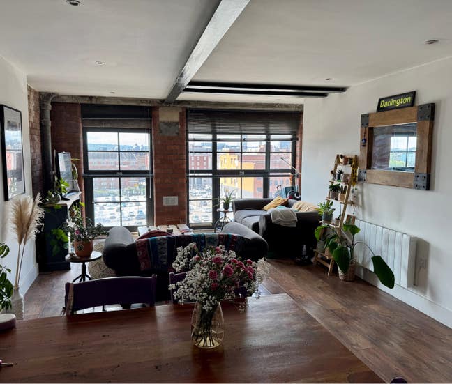 🏙️ Gorgeous 2-Bedroom Flat in the Heart of Leeds Main Photo