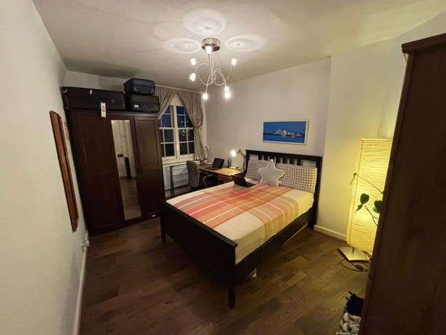Large double bedroom - King's Cross/St Pancras Main Photo