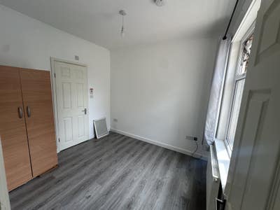 En Suite Room in Edmonton London N18 Main Photo