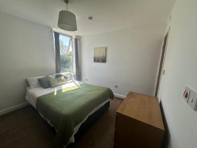 En-suite Rooms - Bloxcidge St, Oldbury  Main Photo
