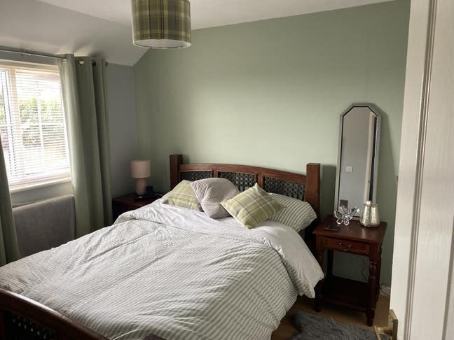 Room to rent x 2 Main Photo