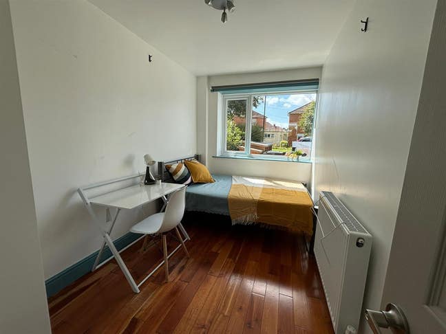 Spacious Furnished Rooms Available- Brockworth Main Photo