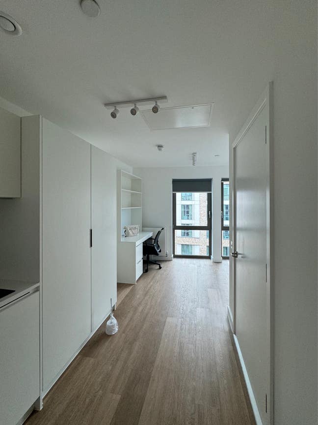 Studio room 1min walk to Holloway road station Main Photo