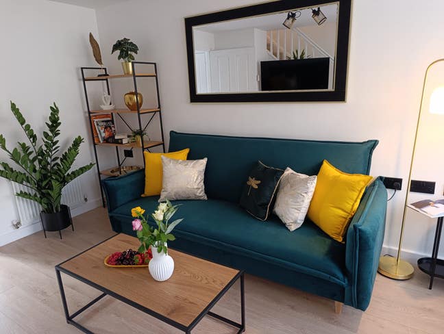 4 Bedroom House - Contractors and Work agencies  Main Photo