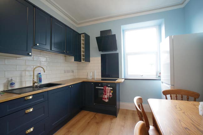 1 BEDROOM available in a two bedroom apartment  Main Photo