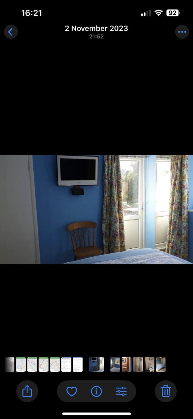 En-suite separate entrance close Hornbeam Park Main Photo