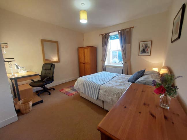 Double room, private shower room nr town centre Main Photo