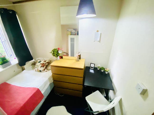 Single  room in heart of Highgate  Main Photo