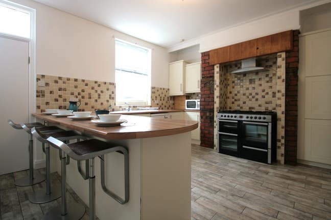 Richmond Avenue, Leeds, LS6 Main Photo
