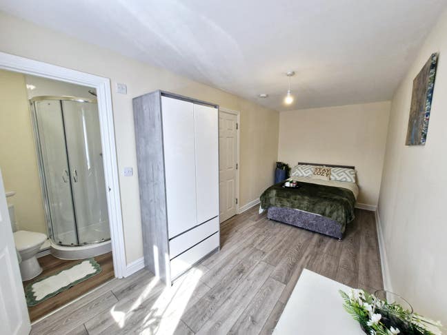 Luxury En-Suite Room To Let - 5WP Main Photo