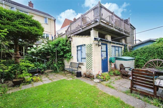 Double room in cosy house with beautiful garden  Main Photo