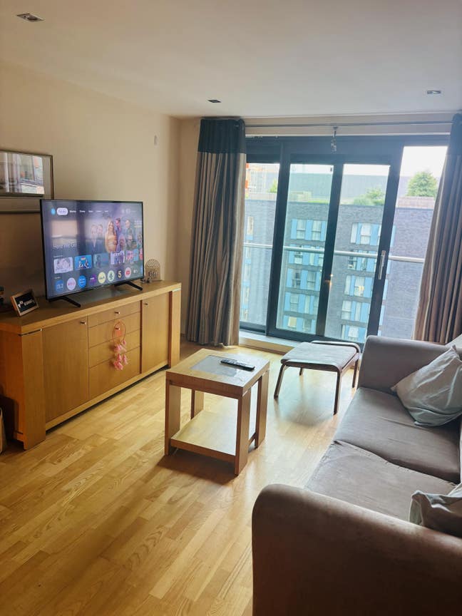 Room to rent with personal bathroom Main Photo