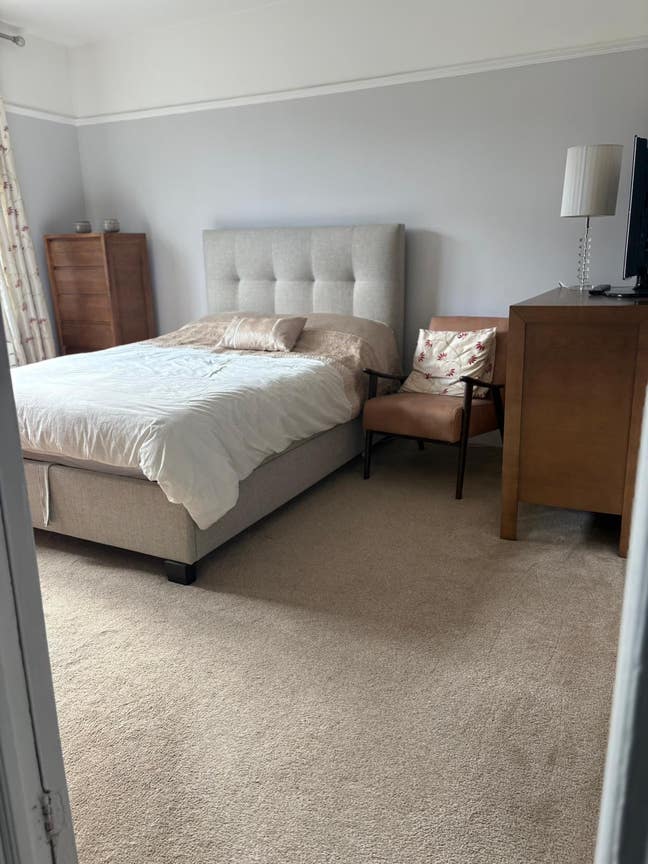Double bedroom in quiet leafy street (Holloway) Main Photo