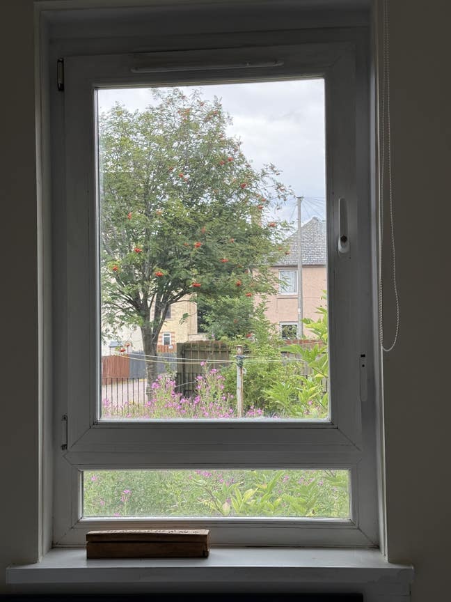 One Bedroom Available – Great Location, Parking Main Photo