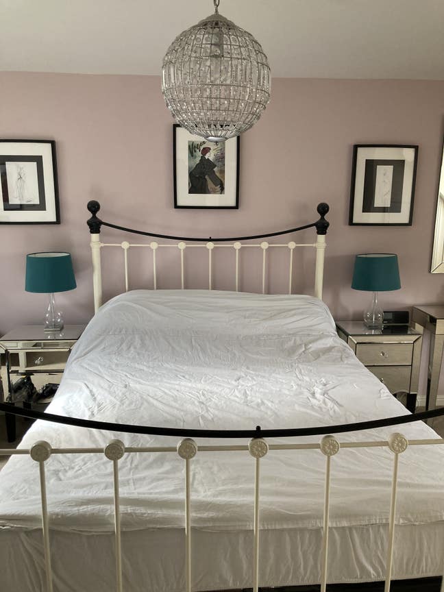 Spacious double room in a great location Main Photo