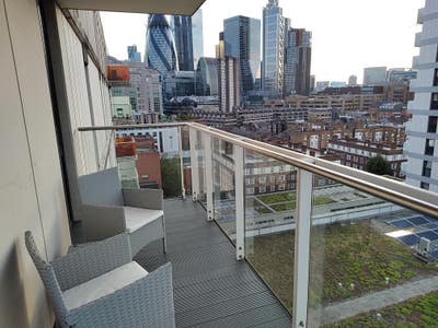 Walk into the City - luxury flat, own bathroom Main Photo