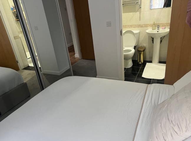 Two Beautiful Neat Rooms with or Without Deposit Main Photo
