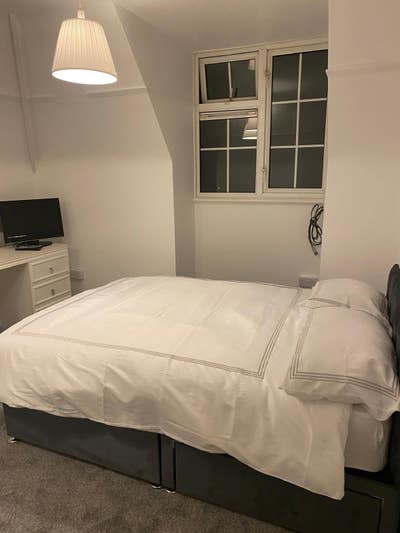 Double room to rent  Main Photo