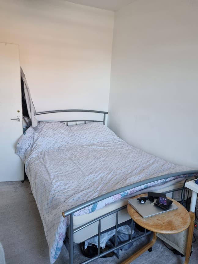 Double Room+Bills SE5 Main Photo
