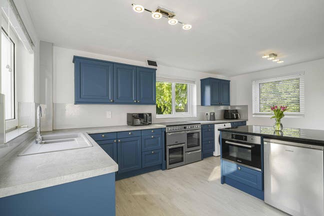 Double Rooms in Peaceful Country Home  Main Photo