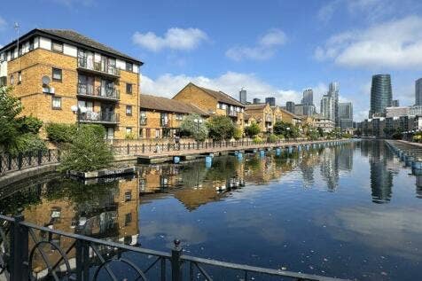 Canary Wharf Double room! Main Photo