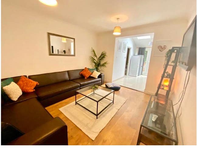 9 Hove Drive Main Photo