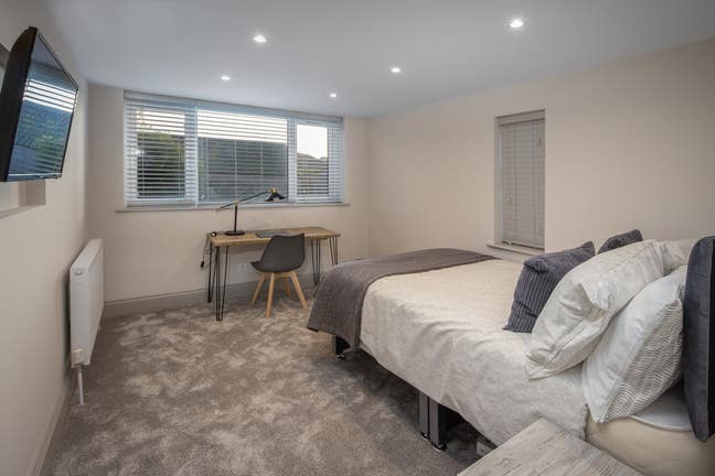 🍏 Stylish Double Impressive Home Cleveleys Main Photo