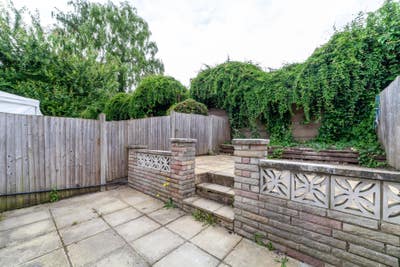 Large Double Room 🌟 Garden + Parking 🌿 Main Photo