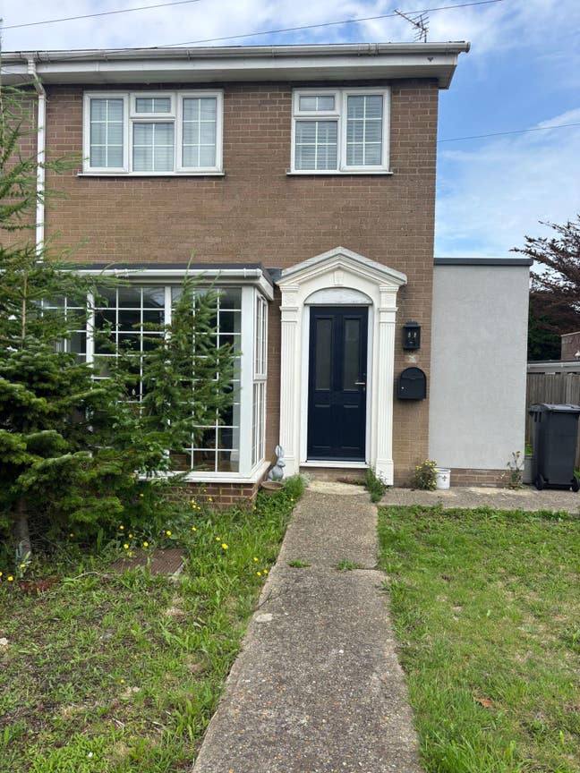 Double room to let in shared house. Main Photo