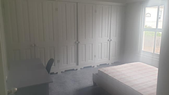 5 double bedrooms in excellant area Golden triangl Main Photo