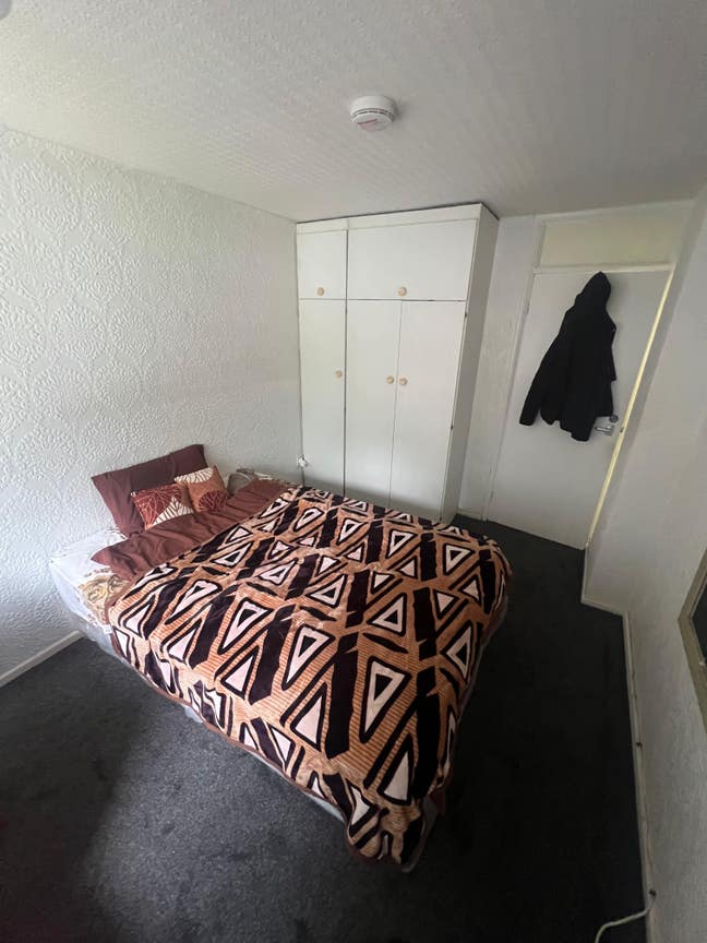 Rooms for students and professionals Main Photo