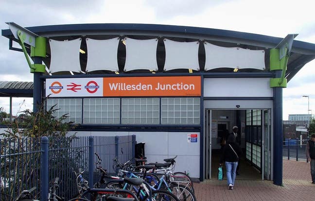 🚆 9 Mins to Tube 💨 • NW10 8QE • Bills Incl.  Main Photo